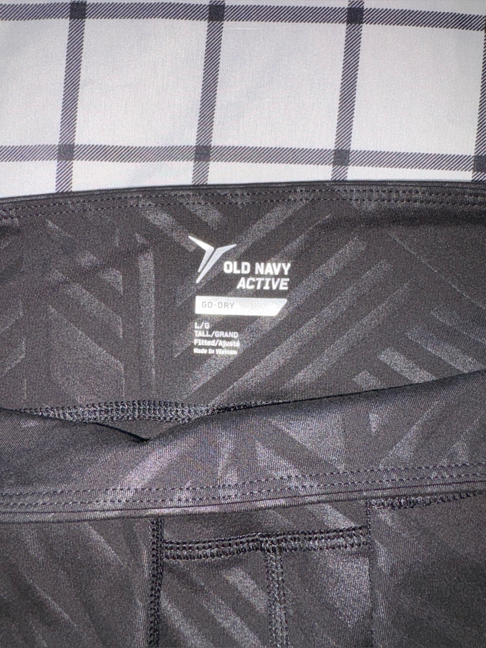 Old Navy Active - Picture 4 of 4